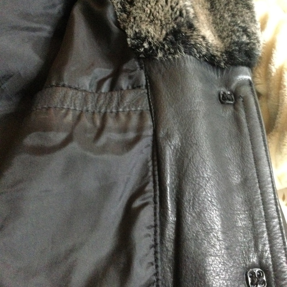 Soft black leather jacket, Fuax fur collar - Picture 14 of 14